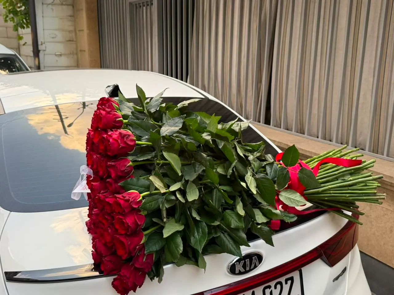 Կարմիր Վարդեր · Սիրո Սիմֆոնիա